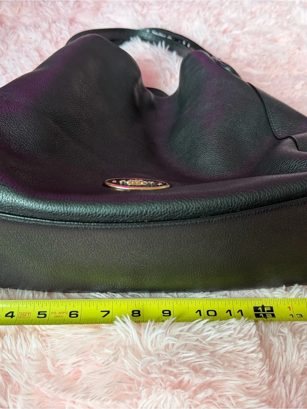 Coach Black Pebbled Leather Hobo Tote Shoulder Bag Gold Turnlock purse